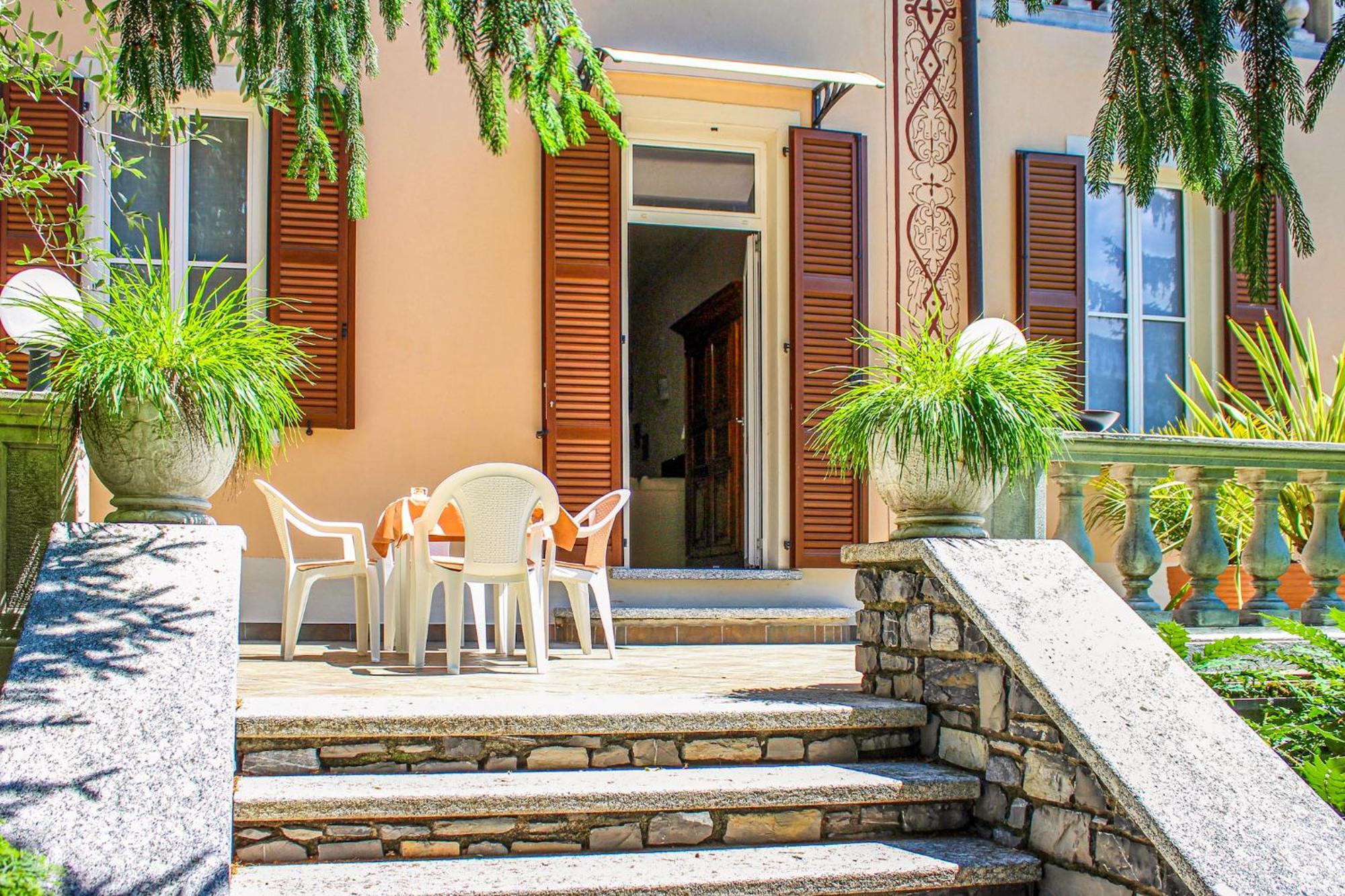 Palazzina Giardinolago Gravedona Exterior photo